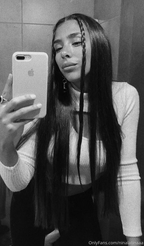 ninalatinaaa hd pornstar pictures