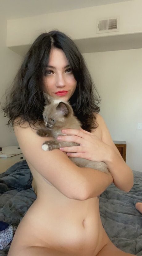 Lilac Love pornstar perfect gallery