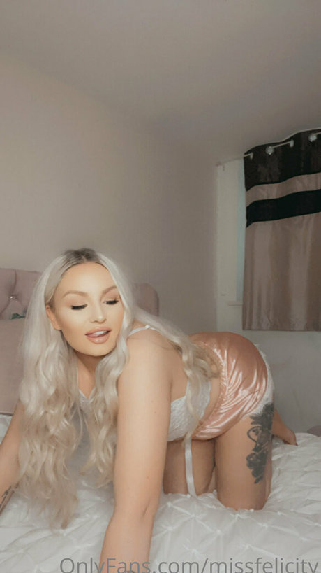 missfelicity nudes model pictures