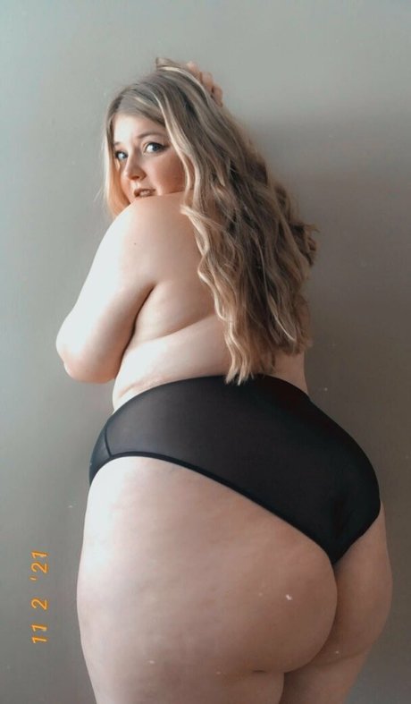 arab thick onlyfans nude picture