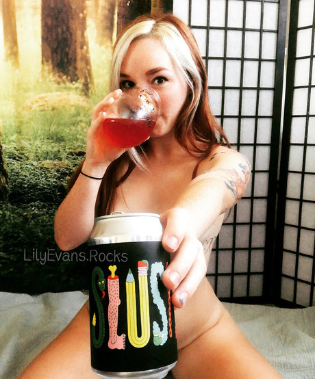 lilyevansfree sex actress images