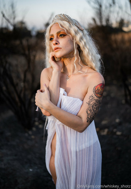 whiskey shotz star erotic pic