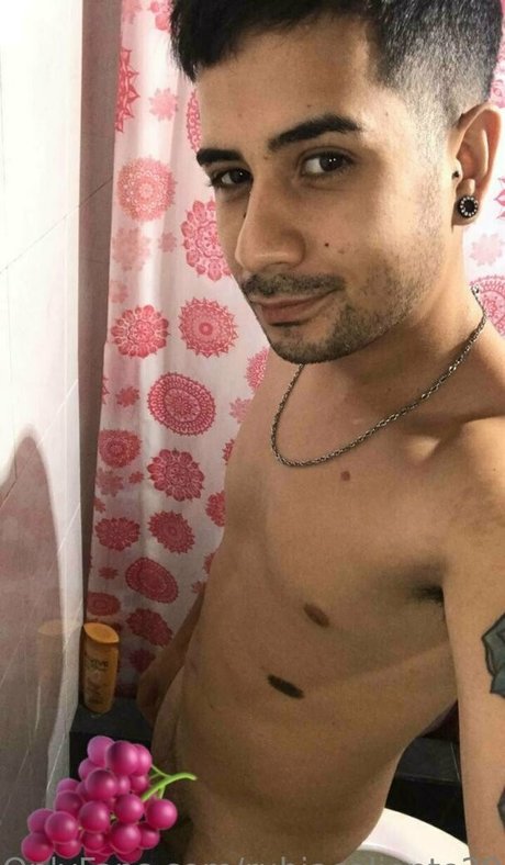 rubiacaliente29 nude model galleries
