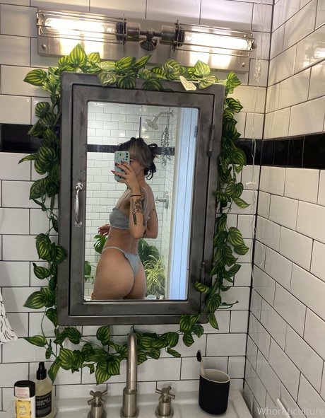 big tit latina teen onlyfans art naked gallery