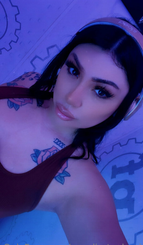 curly hair teen onlyfans hot porn picture
