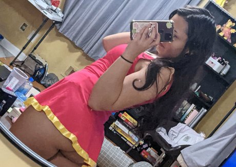Its kiwi cosplay star sexy pics