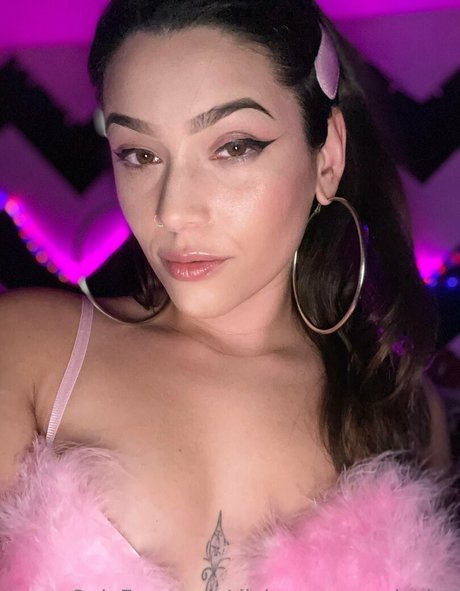divinesugarandspice model erotic pic