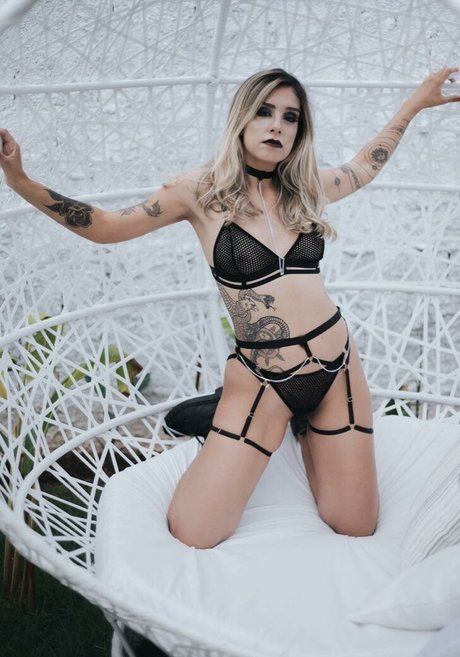 dontfvckingdie pretty pornstar pic