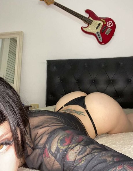 La Roli art pornstar pics