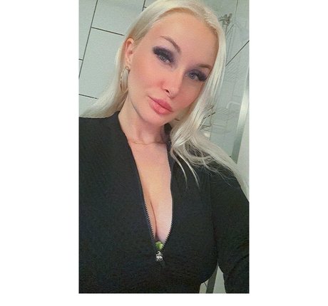 ursweetcandyy nude thumbnail