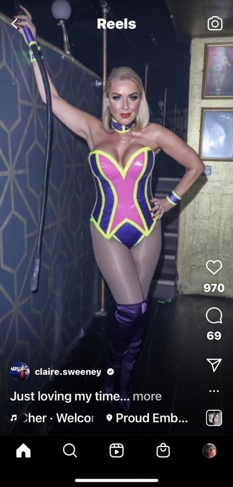 Claire Sweeney model naked pic