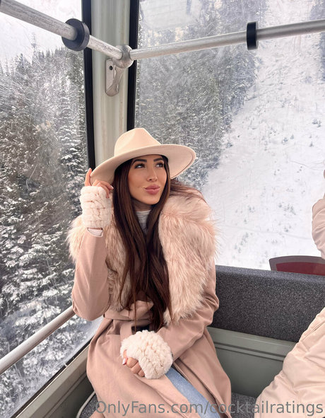 cocktailratings model free pic