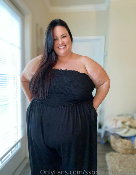 blonde muscle onlyfans free sexy images