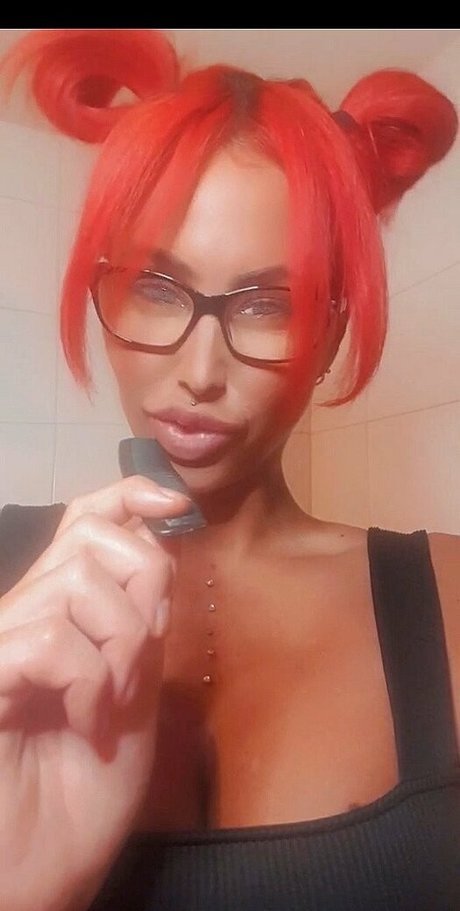 cristinacielo_ art star images