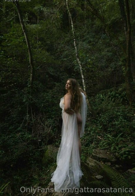 gattarasatanica beautiful actress image