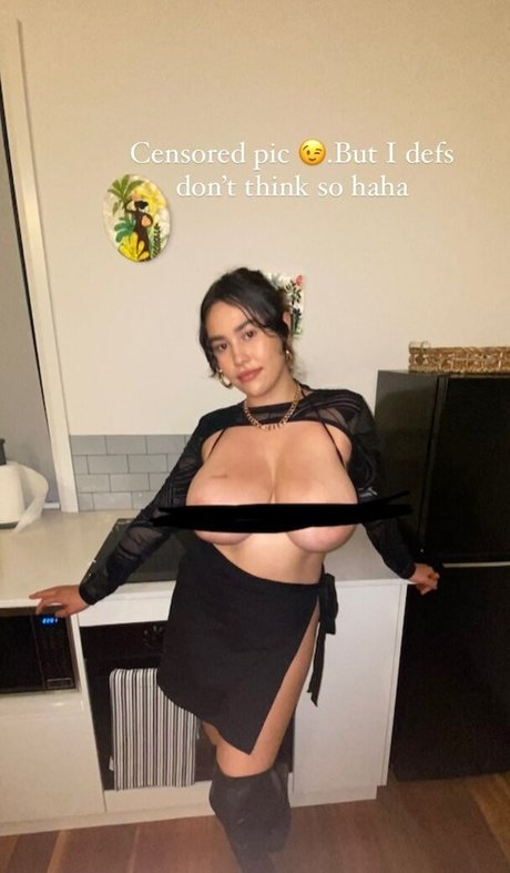 Lotti Loka pornstar sex img