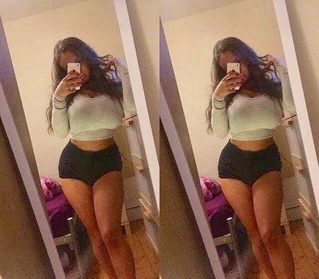 Tiffany Harrison model art gallery