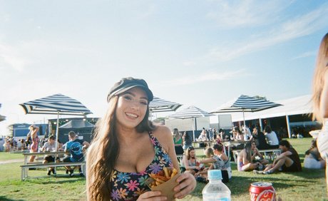 Molly Shield star adult gallery