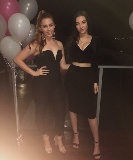 Molly Shield pornstar exclusive img