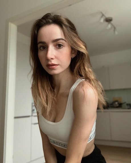 pregnant onlyfans art nude photos