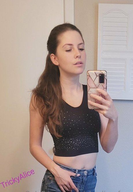 trickyalice free high quality actress picture