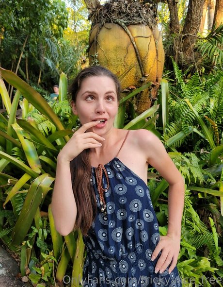 trickyalice free star adult photo