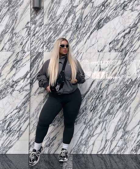 college onlyfans pornographic galleries