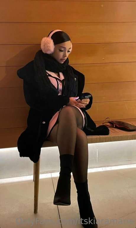 Kiara Marie model best pics