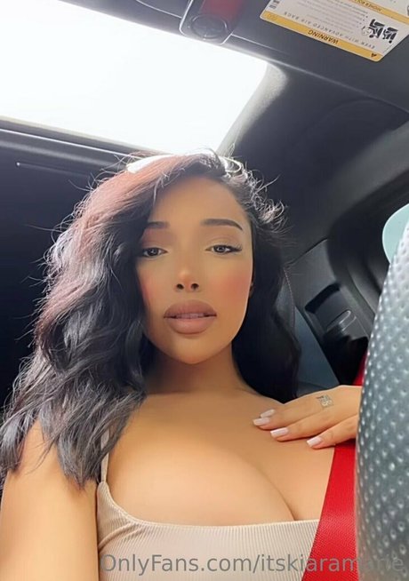 Kiara Marie sex model img