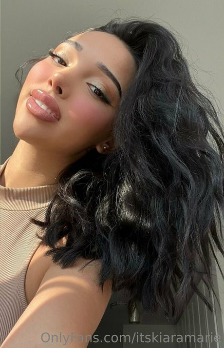 Kiara Marie model xxx gallery