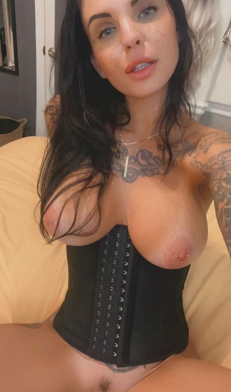 LaurenRad model sex photos