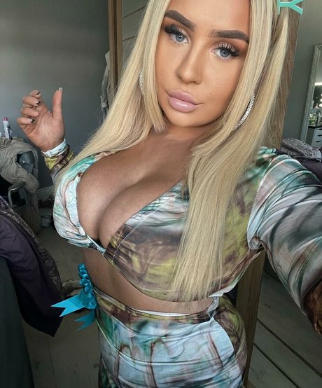 red hair onlyfans sexy nude image