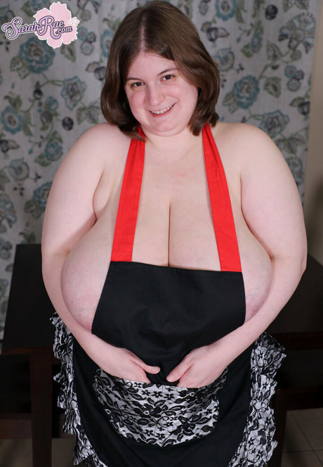 sarahrae pornstar top pic