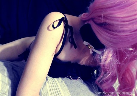 layannadoromitji model beautiful photos