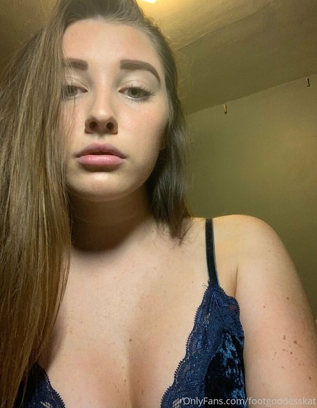 footgoddesskat model pretty img