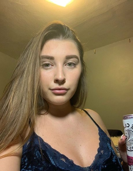 footgoddesskat model exclusive image