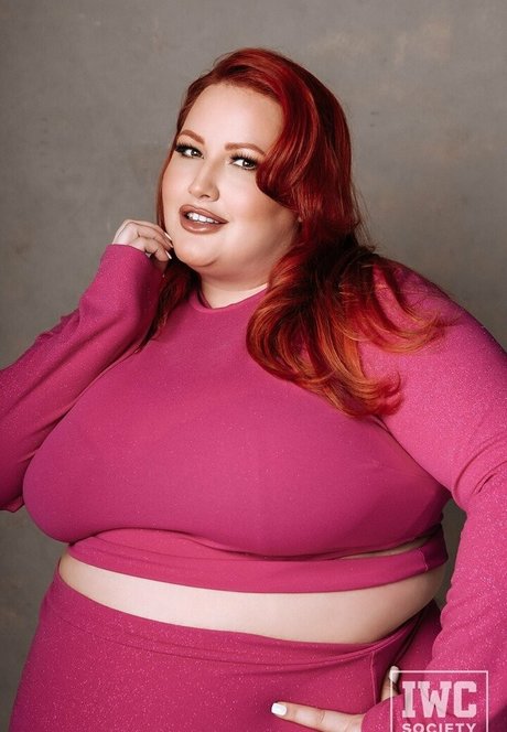 small dick shemale onlyfans exclusive image