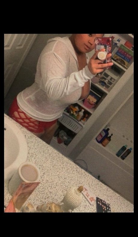 thisahappyhouse model erotic pictures