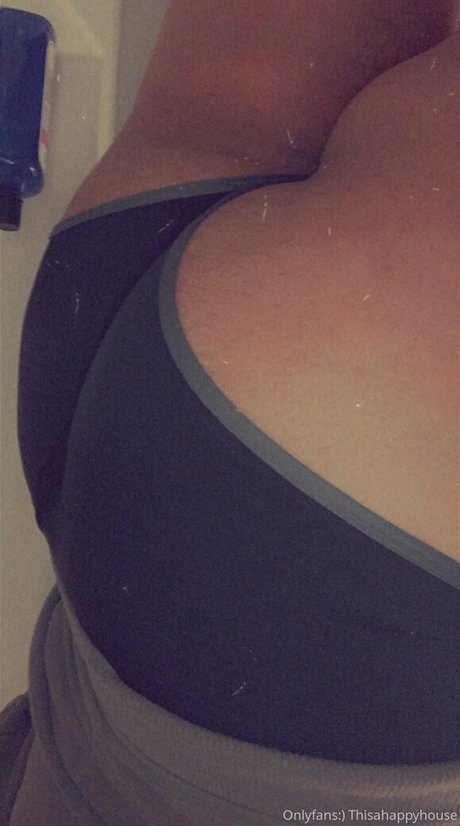 thisahappyhouse naked star img