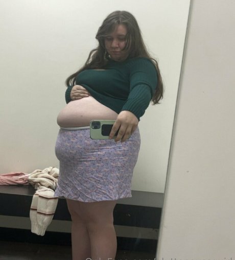 gluttonoussquid high quality model pictures