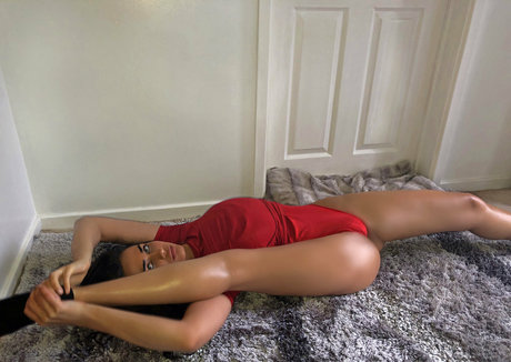 Lissie Isabella erotic model galleries