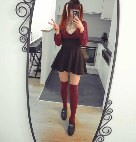 ManaRuka hot pornstar picture