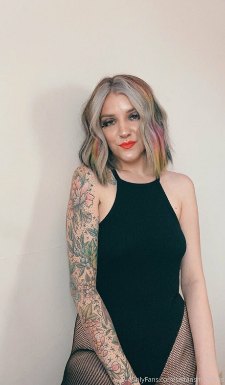 tiny ass onlyfans hot sexy pics