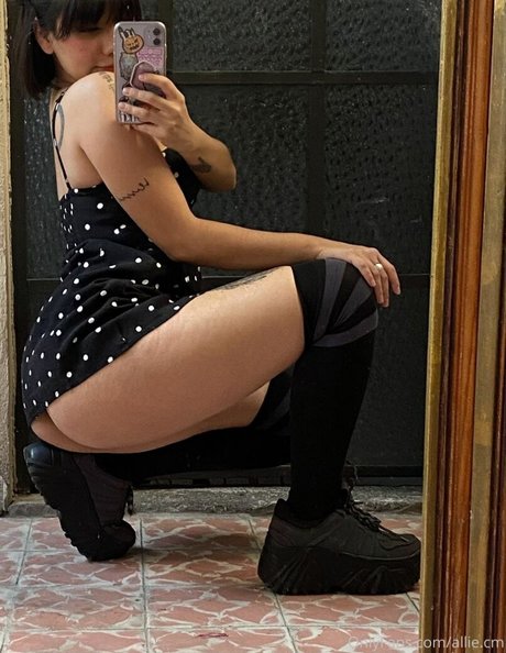 hairy granny onlyfans art nude picture