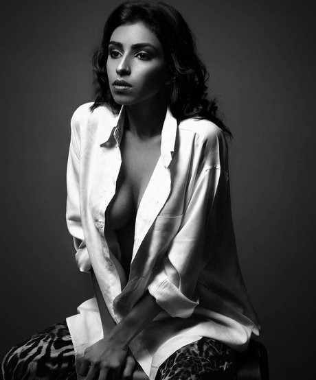 Hashini Guruge perfect model gallery