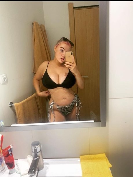 Kendall Rowan pornstar hd image