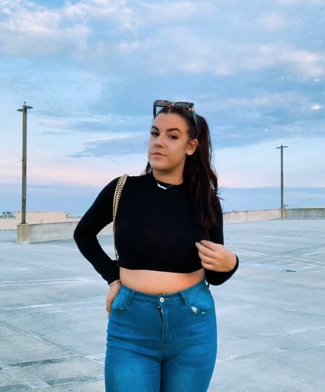 Lizzy Rae top pornstar images