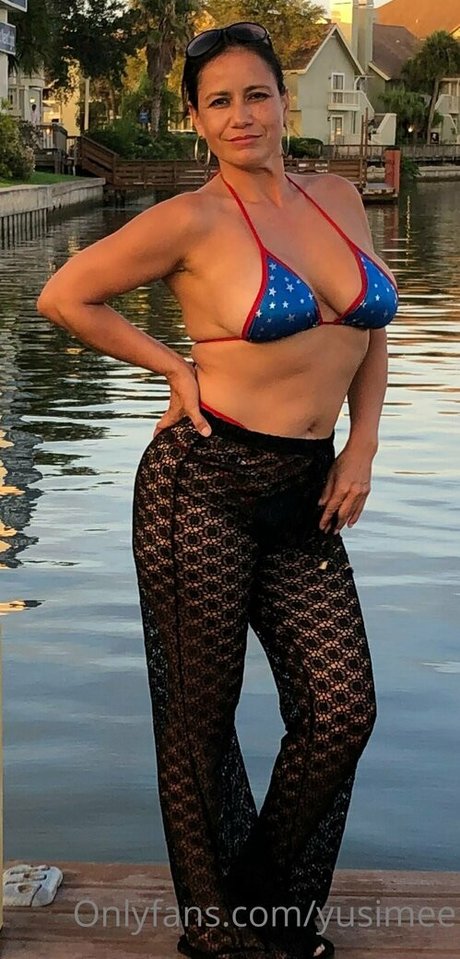 mother daughter onlyfans sexy photos