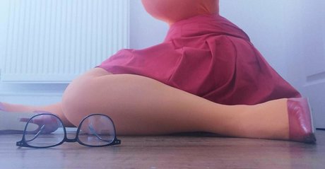 small dick shemale onlyfans sexy nudes photos