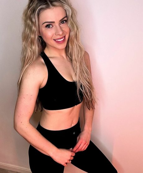 Scottish Murmurs nude star img